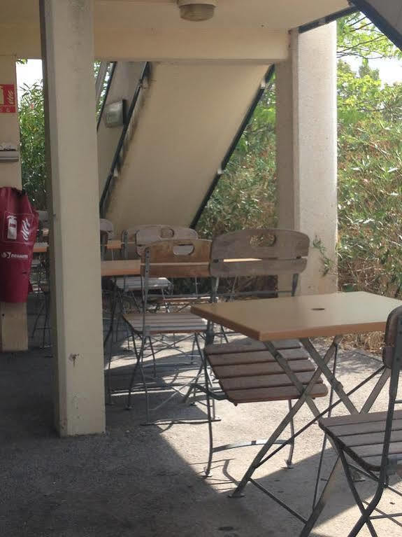 Premiere Classe Salon De Provence Exterior foto